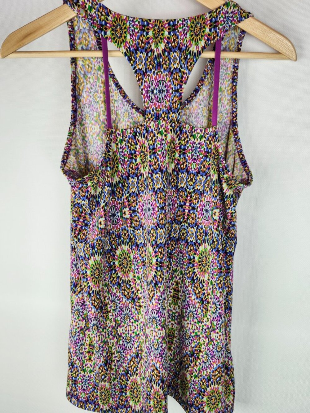 The Limited Multi-Colored Tank / Racer Back Top Size M - Picture 2 of 8